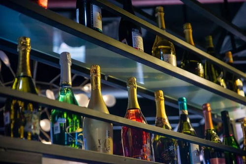 酒類商城小程序 開發(fā)特點(diǎn)與創(chuàng)新玩法全解析